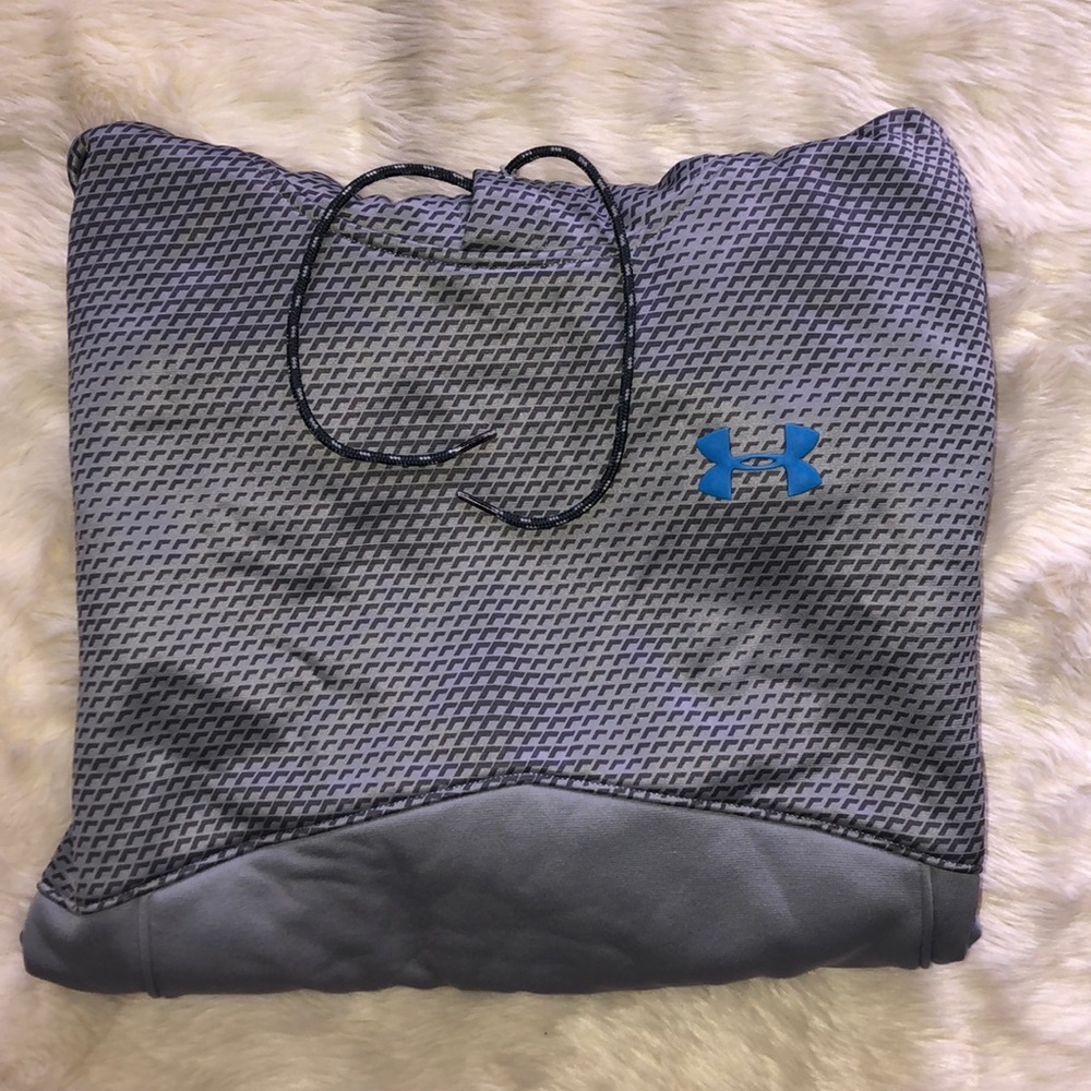UNDER ARMOUR HOODIE